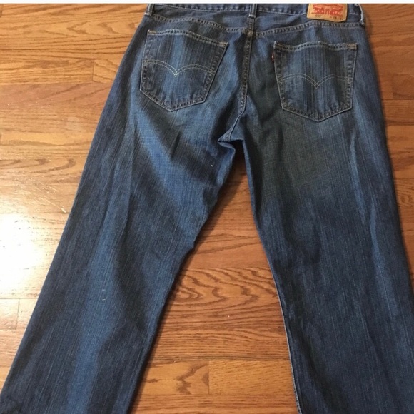 Men’s Levi Jeans - Picture 4 of 4